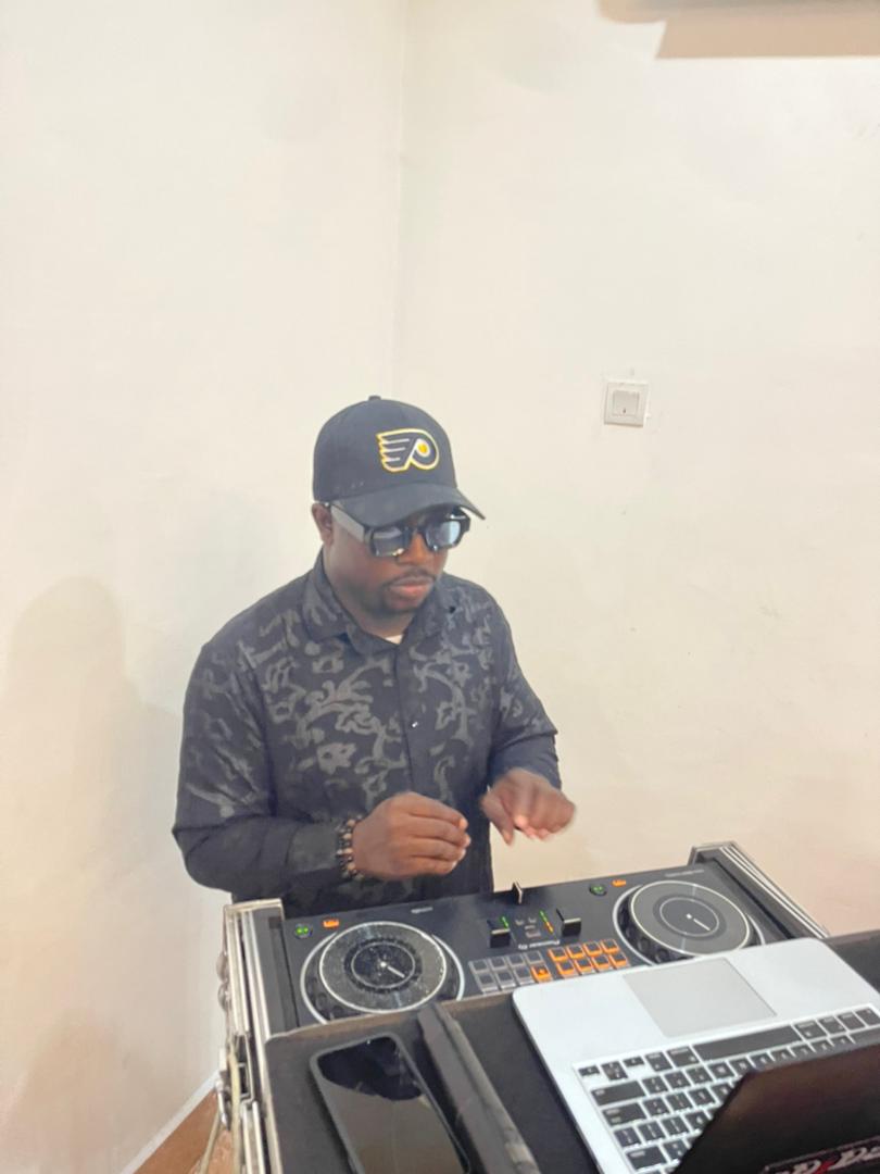 vDjDaddy Performance